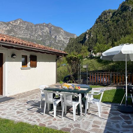 Casa Carla, Bis 4 Personen, Garten, Balkon Mit Blick Auf Den See Und Die Berge Crone Esterno foto