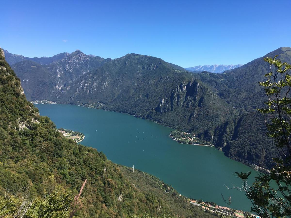 Casa Carla, Bis 4 Personen, Garten, Balkon Mit Blick Auf Den See Und Die Berge Crone Esterno foto