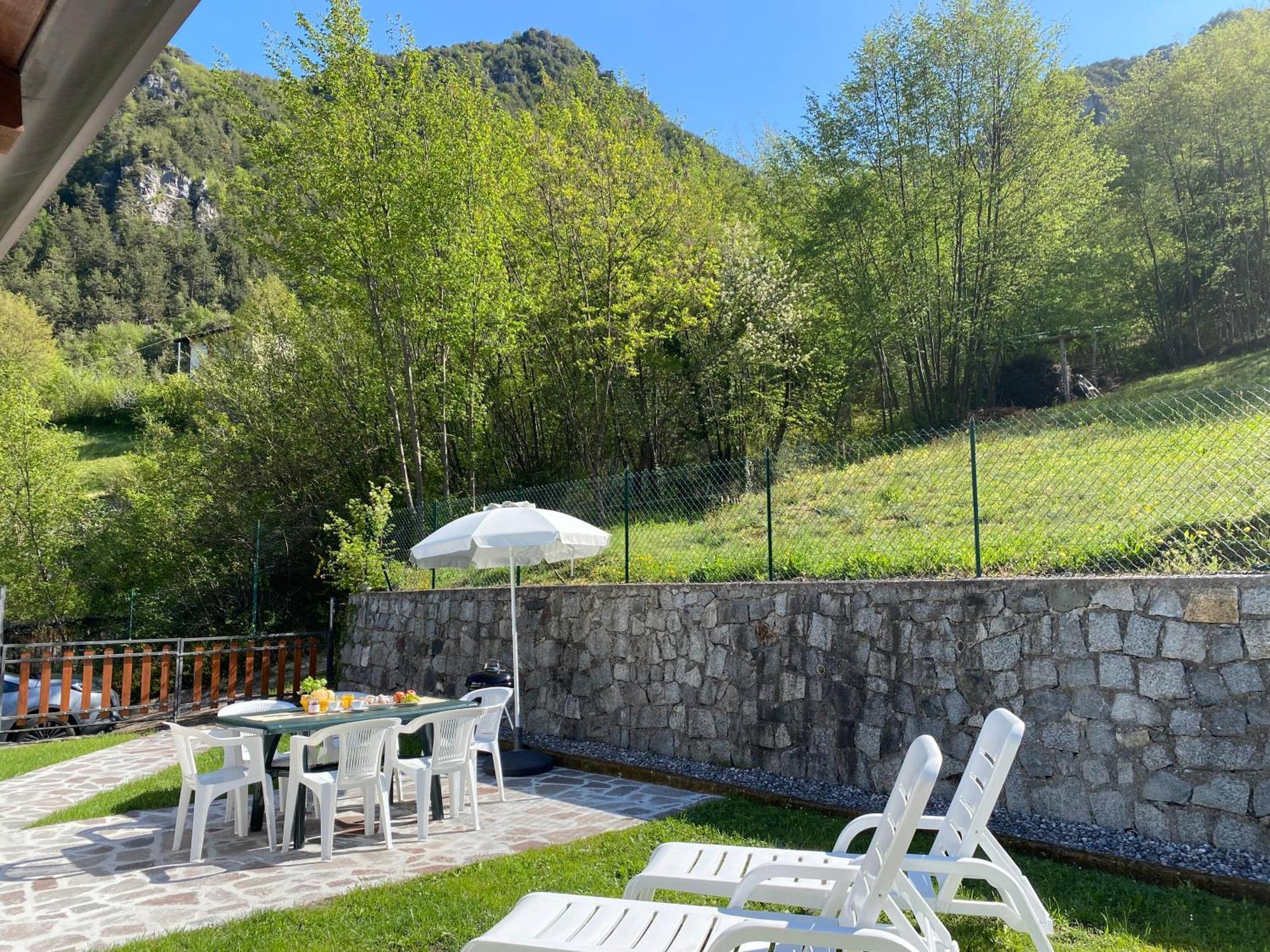 Casa Carla, Bis 4 Personen, Garten, Balkon Mit Blick Auf Den See Und Die Berge Crone Esterno foto
